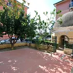 Con Giardino E Posto Auto Per Famiglie דירה פינאלה ליגורה