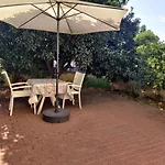 Con Giardino E Posto Auto Per Famiglie דירה