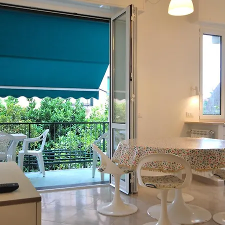 Apartment Con Giardino E Posto Auto Per Famiglie *