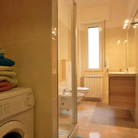 Apartament Con Giardino E Posto Auto Per Famiglie Finale Ligure