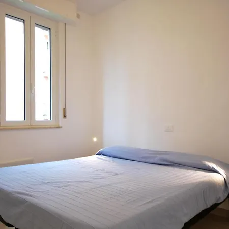 Con Giardino E Posto Auto Per Famiglie Apartmán