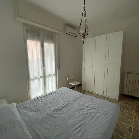 Appartamento Con Giardino E Posto Auto Per Famiglie Finale Ligure