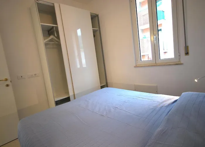 Appartement Con Giardino E Posto Auto Per Famiglie Finale Ligure