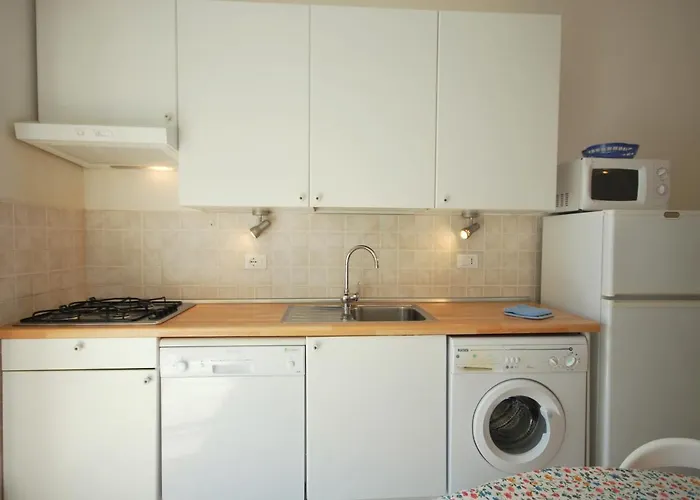 Appartement Con Giardino E Posto Auto Per Famiglie Finale Ligure