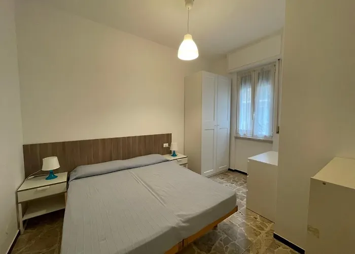 Con Giardino E Posto Auto Per Famiglie