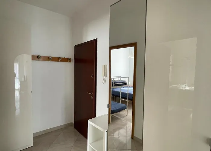 Con Giardino E Posto Auto Per Famiglie Appartement